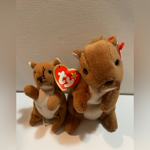 Ty Beanie Babies Nuts The Squirrel PVC Pellets RARE Retired 1996 4th Gen - Picture 2 of 12